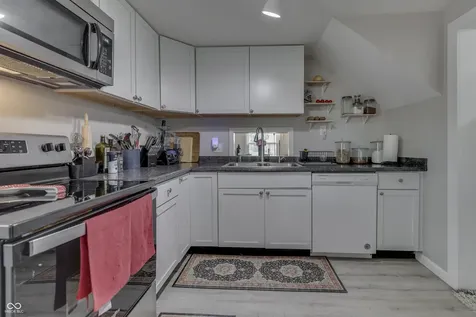 1532 E Markwood Avenue Indianapolis IN 46227