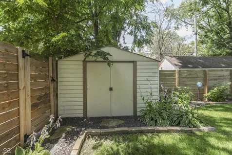 1532 E Markwood Avenue Indianapolis IN 46227