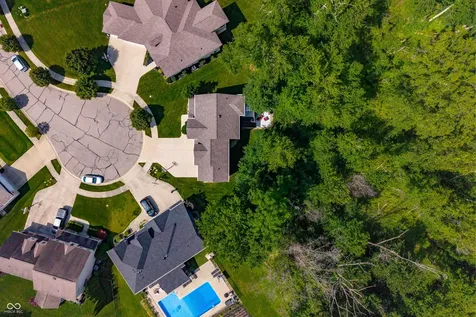 347 Westbrook Court Columbus IN 47201