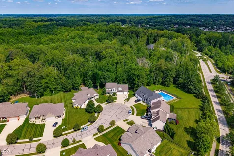 347 Westbrook Court Columbus IN 47201