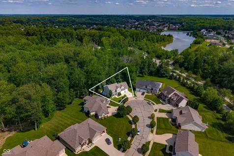 347 Westbrook Court Columbus IN 47201