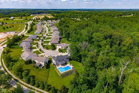 347 Westbrook Court Columbus IN 47201