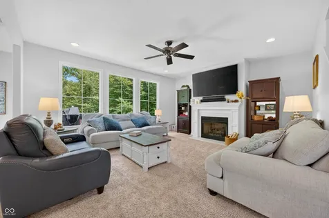 347 Westbrook Court Columbus IN 47201