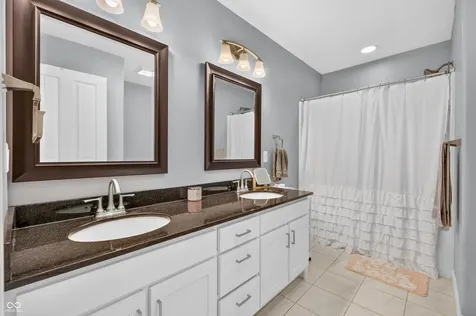 347 Westbrook Court Columbus IN 47201