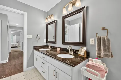 347 Westbrook Court Columbus IN 47201
