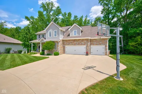 347 Westbrook Court Columbus IN 47201