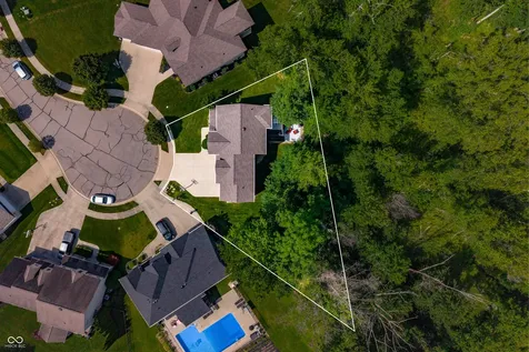 347 Westbrook Court Columbus IN 47201