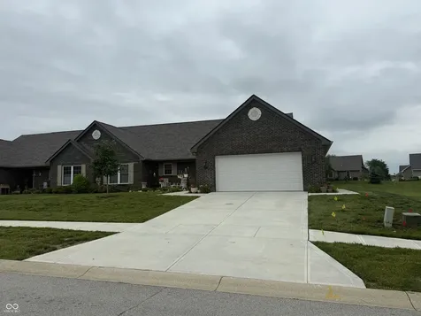 2637 Viceroy Lane Lebanon IN 46052