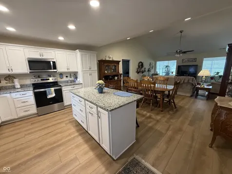 2637 Viceroy Lane Lebanon IN 46052