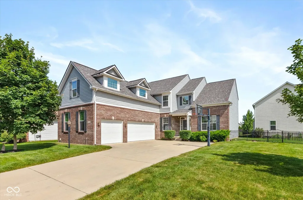 12154 Eddington Place Fishers IN 46037