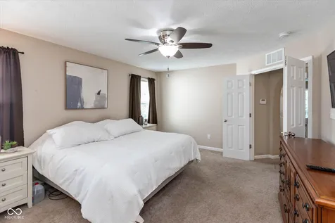 12154 Eddington Place Fishers IN 46037