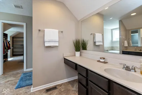 12154 Eddington Place Fishers IN 46037