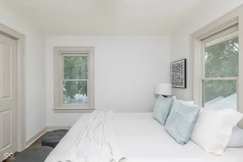 6154 Rosslyn Avenue Indianapolis IN 46220