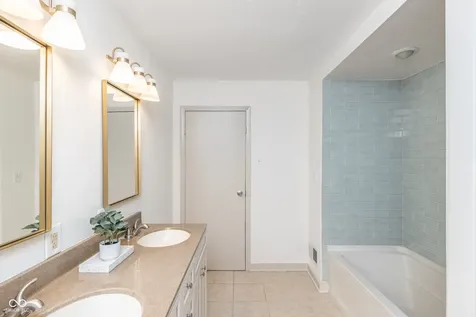 6154 Rosslyn Avenue Indianapolis IN 46220