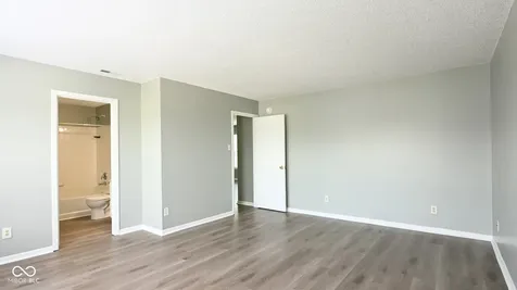 2032 Southernwood Lane Indianapolis IN 46231