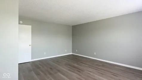 2032 Southernwood Lane Indianapolis IN 46231