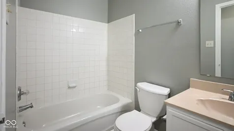 2032 Southernwood Lane Indianapolis IN 46231
