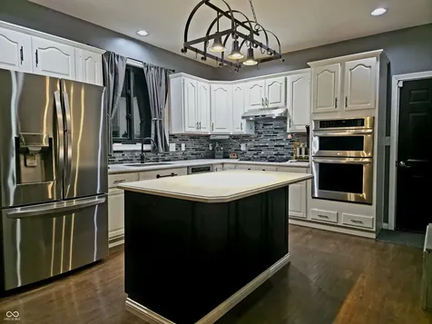 2225 Marina Court Greenwood IN 46143