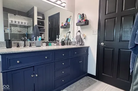 2225 Marina Court Greenwood IN 46143