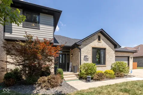 2225 Marina Court Greenwood IN 46143
