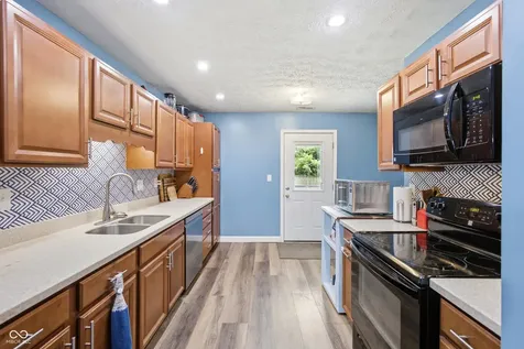 975 Stonegate Road Greenwood IN 46142