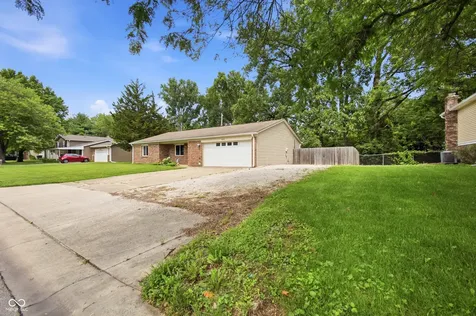 975 Stonegate Road Greenwood IN 46142