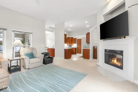 3610 Woodfield Place Columbus IN 47203