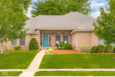 3610 Woodfield Place Columbus IN 47203