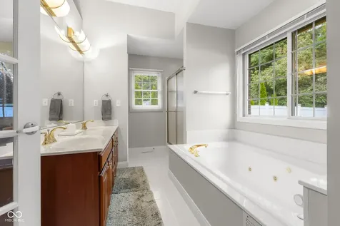 3610 Woodfield Place Columbus IN 47203