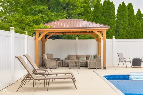 3610 Woodfield Place Columbus IN 47203
