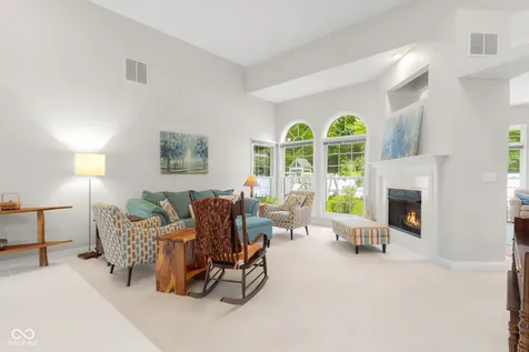 3610 Woodfield Place Columbus IN 47203
