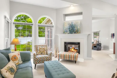 3610 Woodfield Place Columbus IN 47203