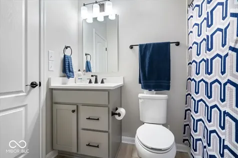 6210 Shallow Creek Indianapolis IN 46237