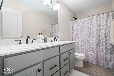6210 Shallow Creek Indianapolis IN 46237