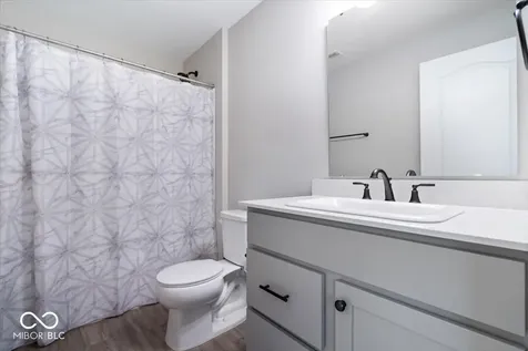 6210 Shallow Creek Indianapolis IN 46237
