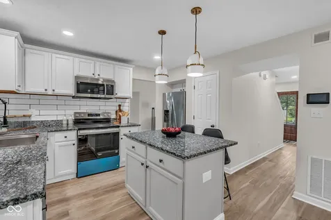 6903 Bretton Wood Drive Indianapolis IN 46268