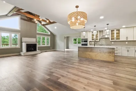 4122 N 500 E Shelbyville IN 46176
