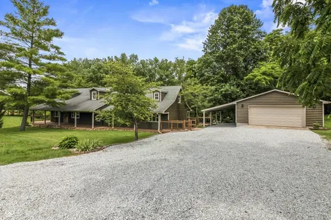 4122 N 500 E Shelbyville IN 46176