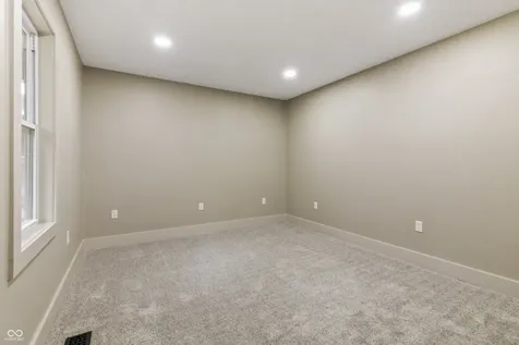 4122 N 500 E Shelbyville IN 46176