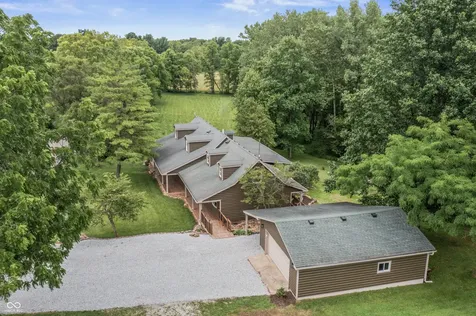 4122 N 500 E Shelbyville IN 46176