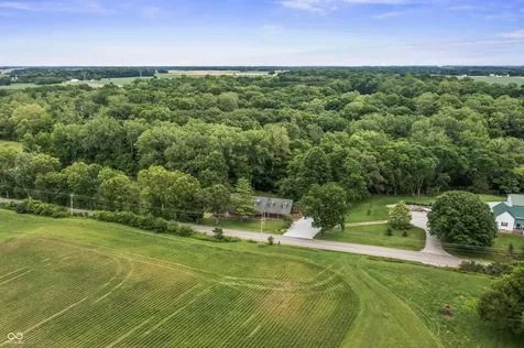 4122 N 500 E Shelbyville IN 46176