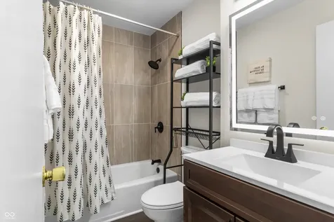 4761 Wellington Avenue Lawrence IN 46226