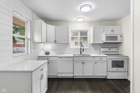 4761 Wellington Avenue Lawrence IN 46226