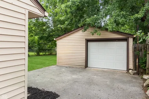 4761 Wellington Avenue Lawrence IN 46226