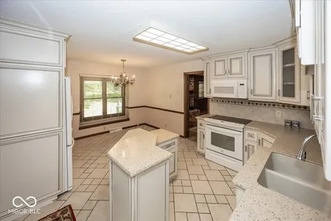 1214 Ironwood Drive W Carmel IN 46033