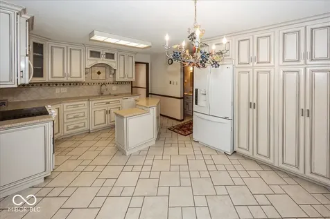 1214 Ironwood Drive W Carmel IN 46033