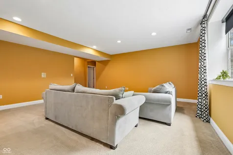 10421 Beaver Ridge Drive Fishers IN 46037