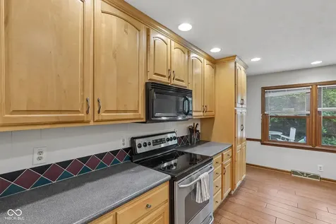 3020 Barnard Street Indianapolis IN 46268