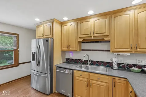 3020 Barnard Street Indianapolis IN 46268