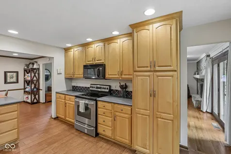 3020 Barnard Street Indianapolis IN 46268